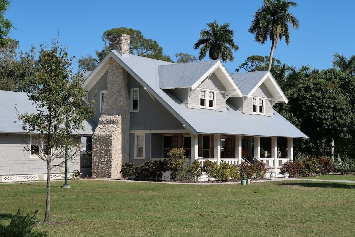 Professional exterior cleaning of a luxury home in Palm Beach County